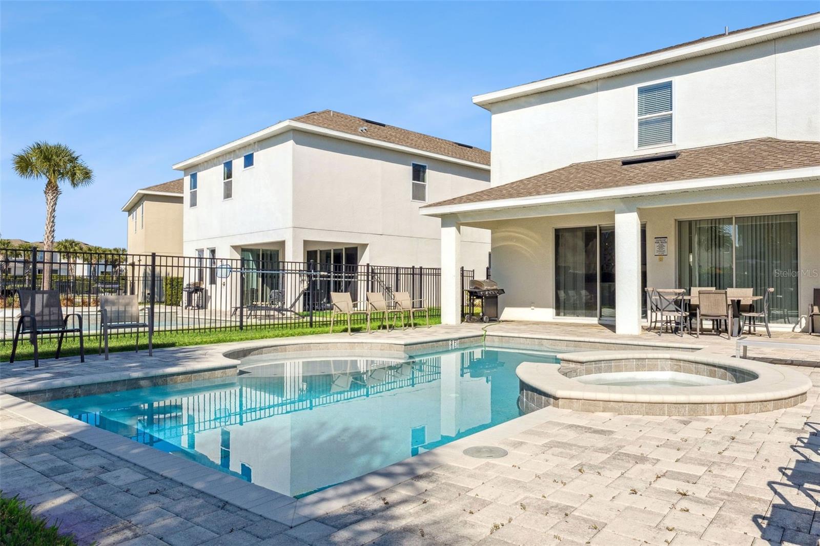 Image 36 of 64 For 7704 Graben Street