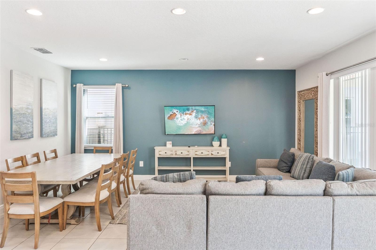 Image 6 of 64 For 7704 Graben Street