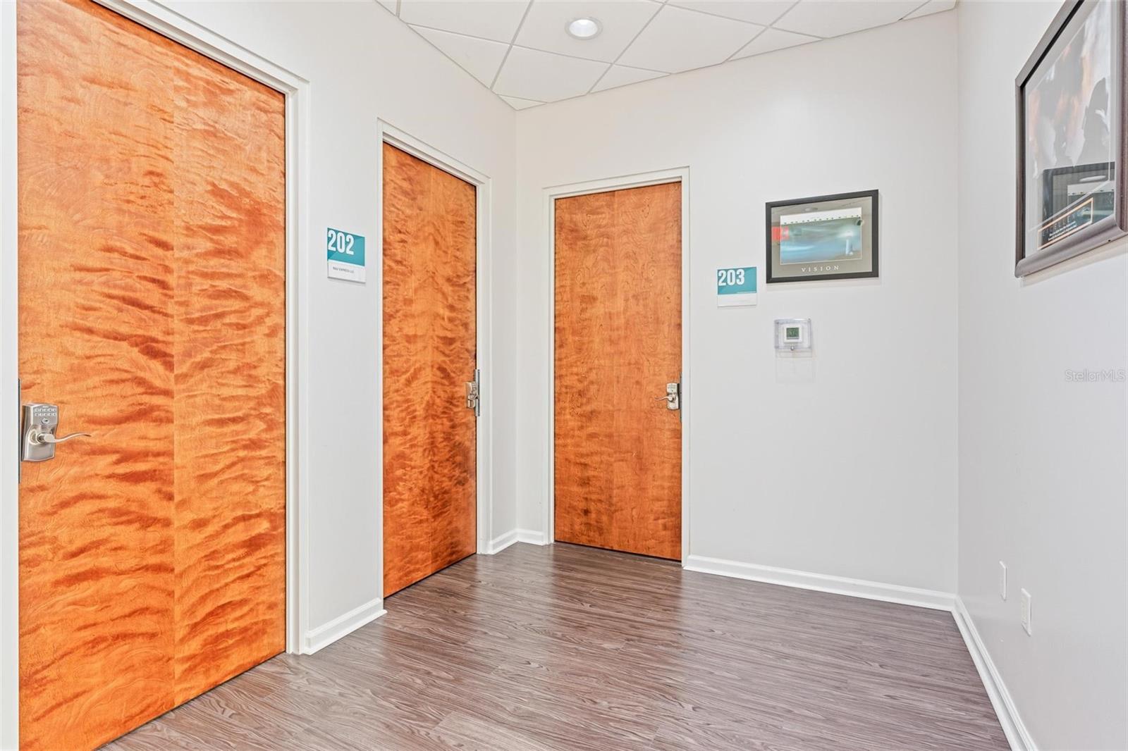 Image 10 of 36 For 8865 Commodity Circle 14