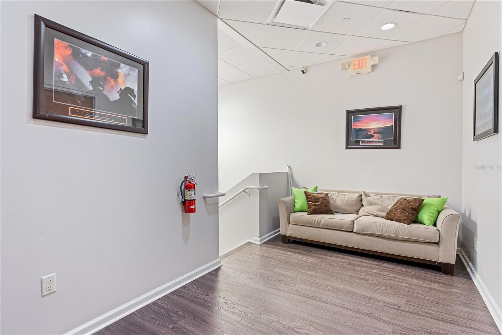 Image 22 of 36 For 8865 Commodity Circle 14