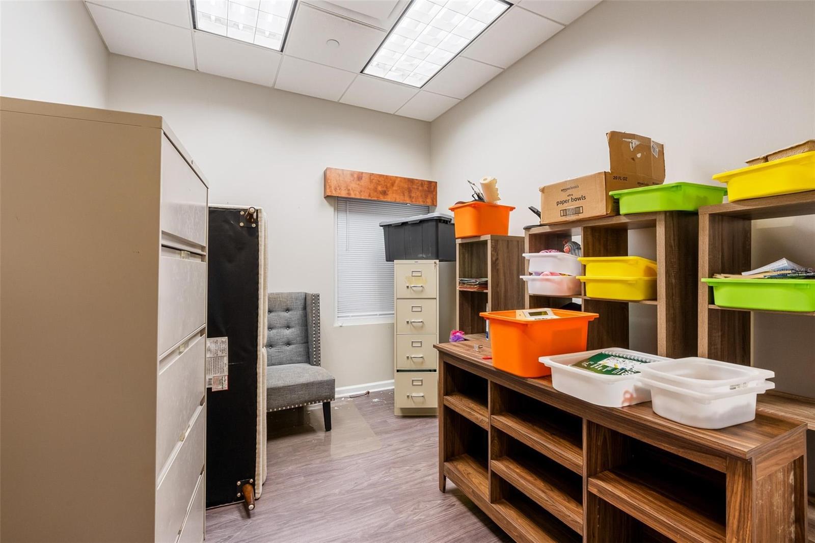 Image 27 of 36 For 8865 Commodity Circle 14