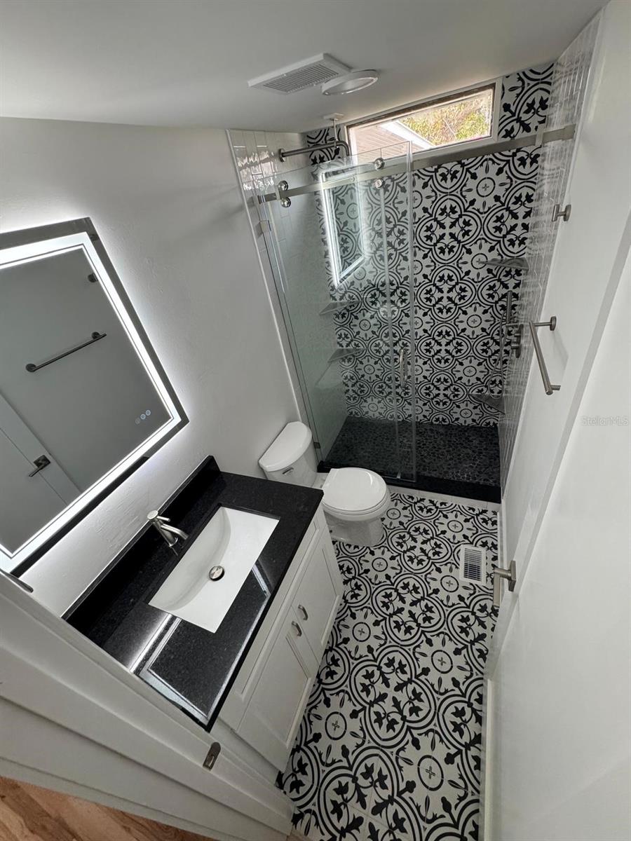 Image 27 of 53 For 135 Cedar Street