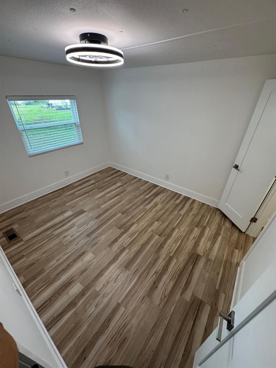 Image 31 of 53 For 135 Cedar Street