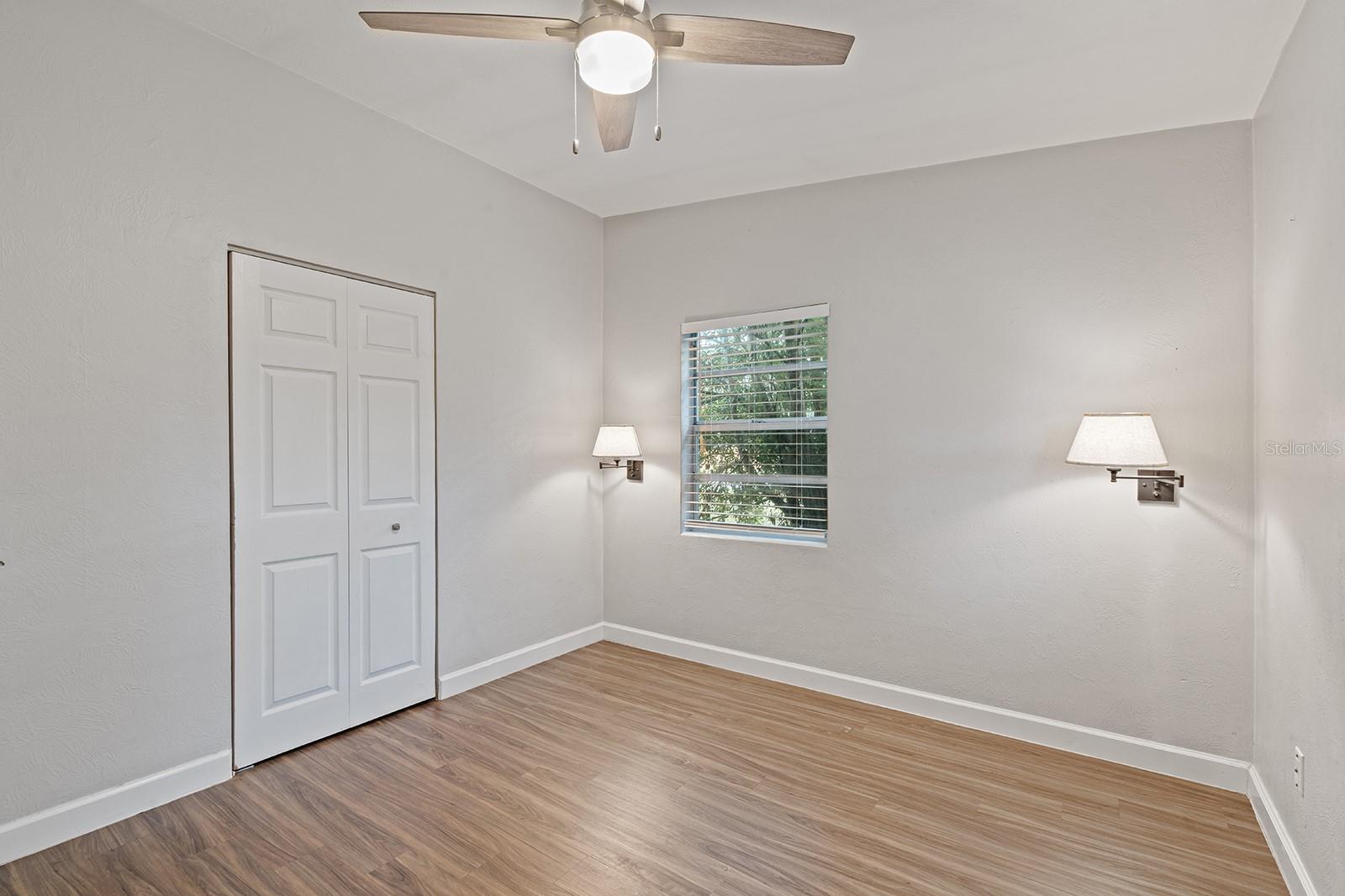 Image 12 of 23 For 471 3rd Street