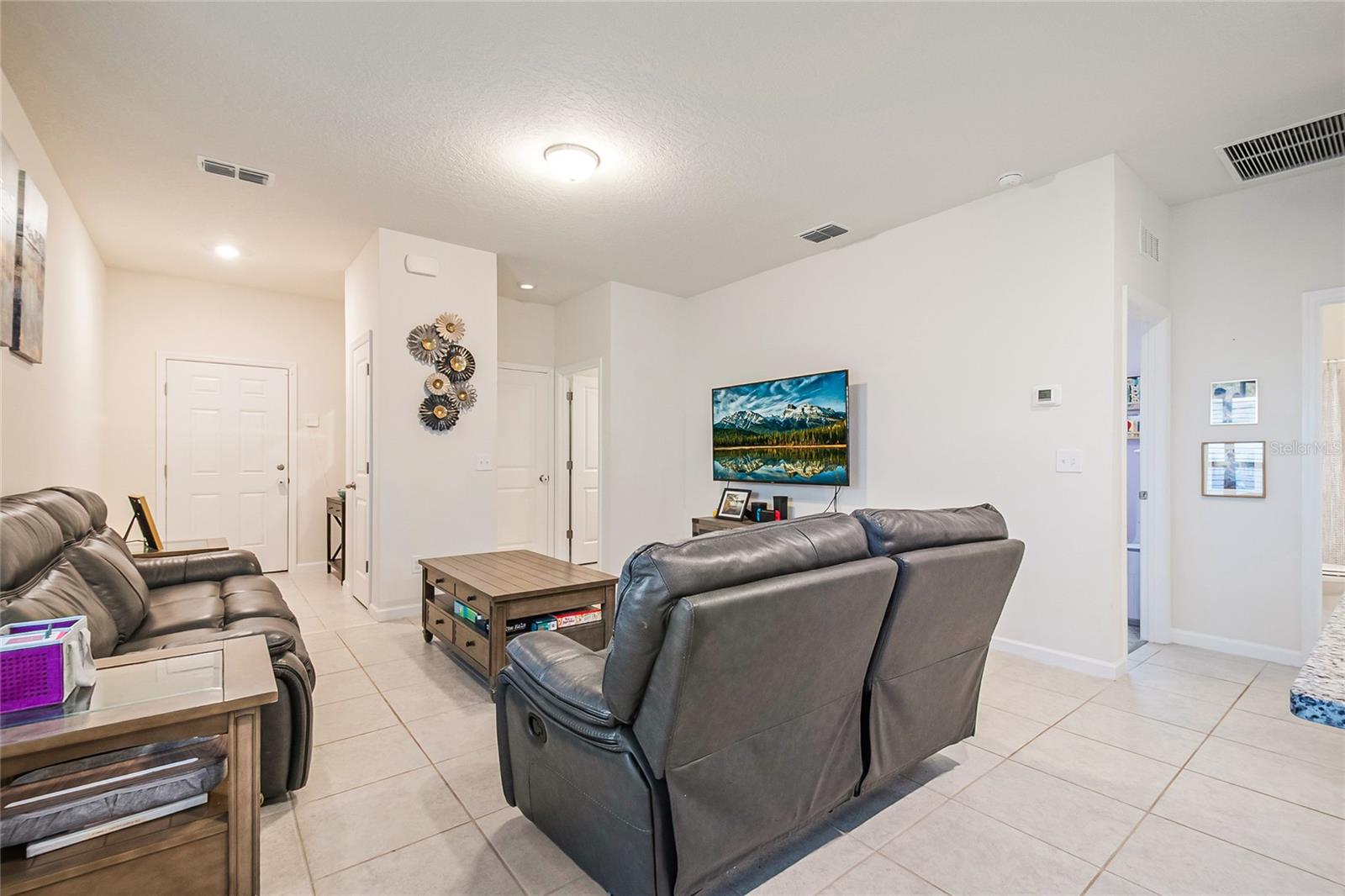 Image 19 of 54 For 2051 Cades Cove Way