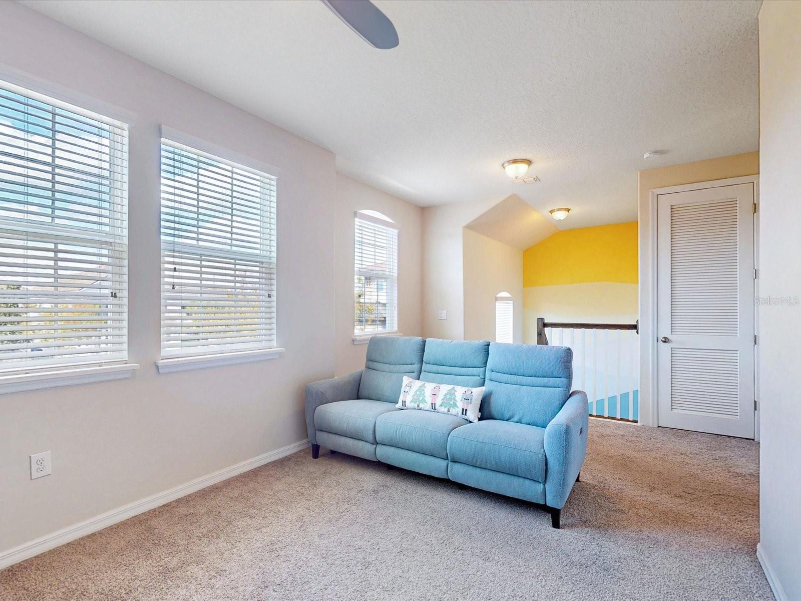 Image 19 of 41 For 2621 Palisade Boulevard