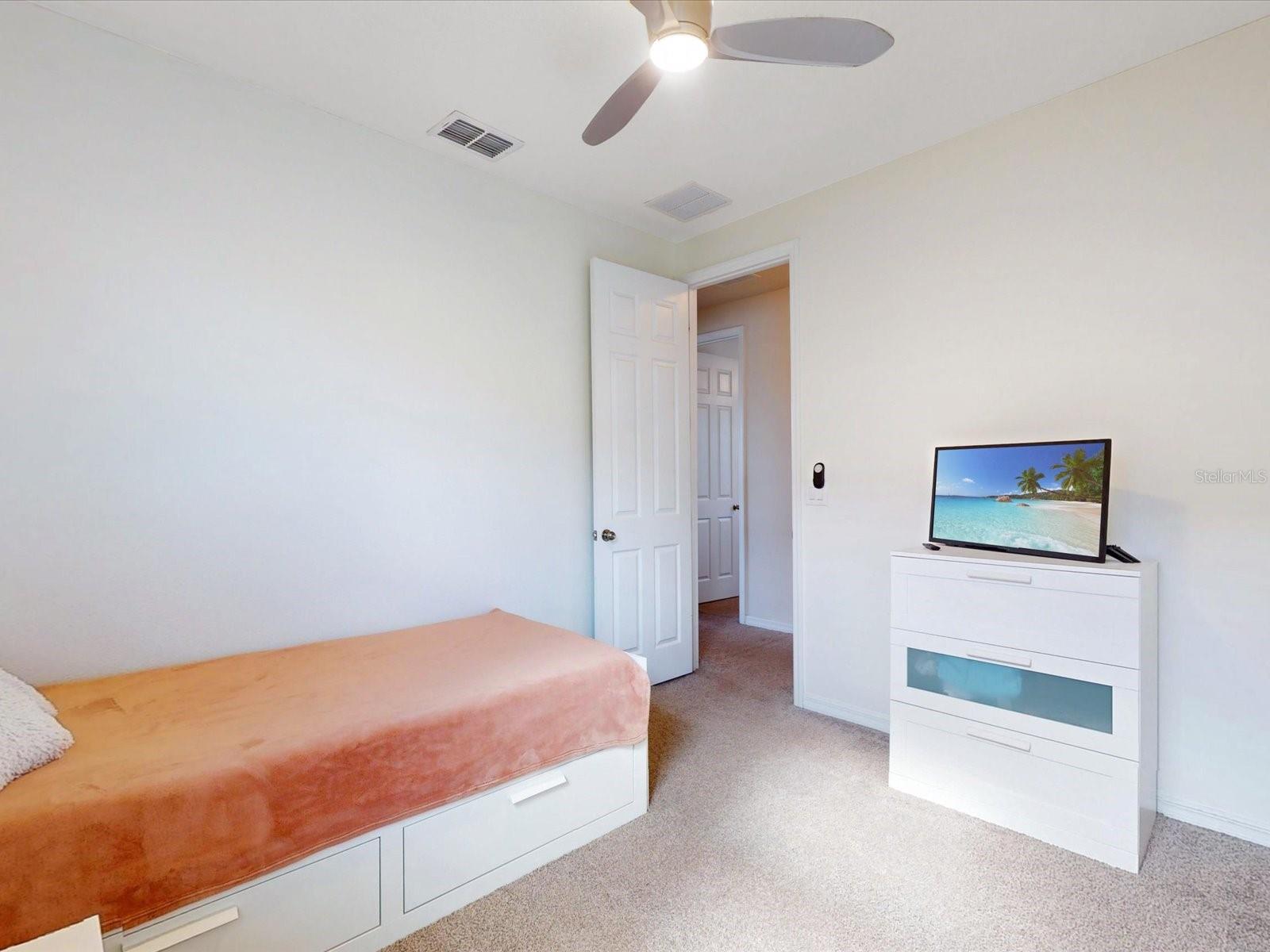 Image 25 of 41 For 2621 Palisade Boulevard