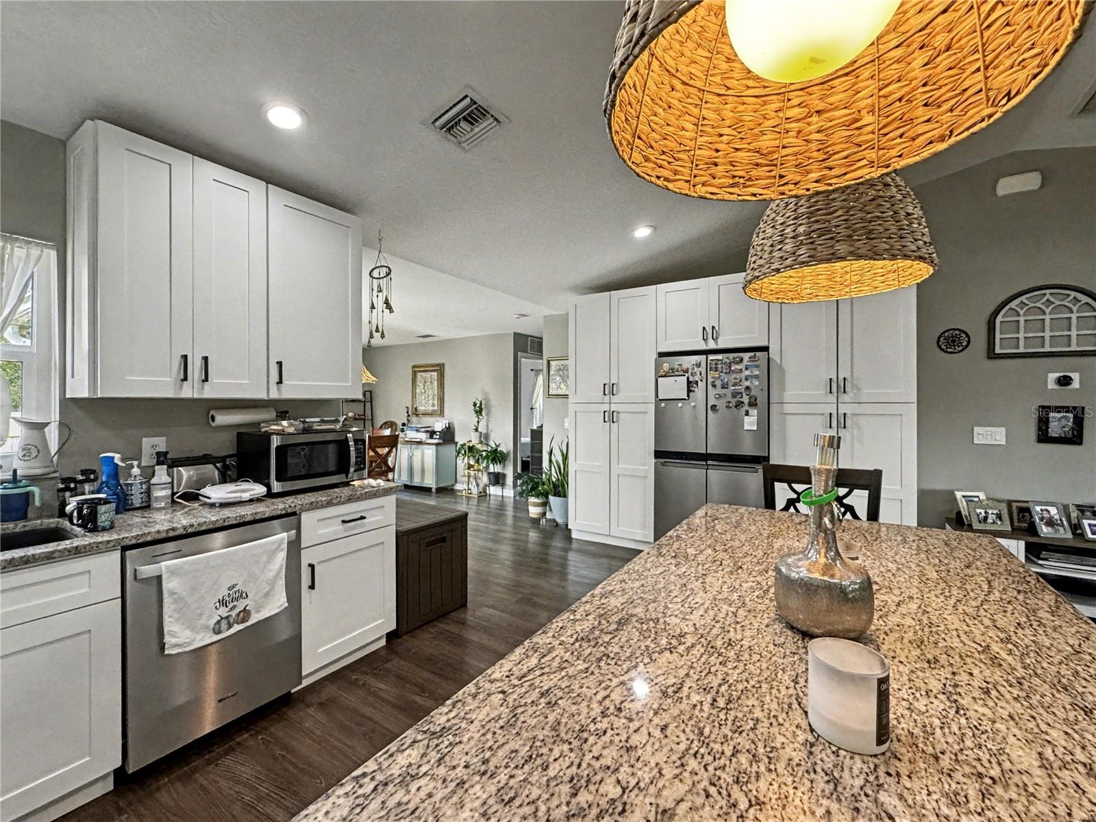 Image 4 of 13 For 1380 9th Avenue