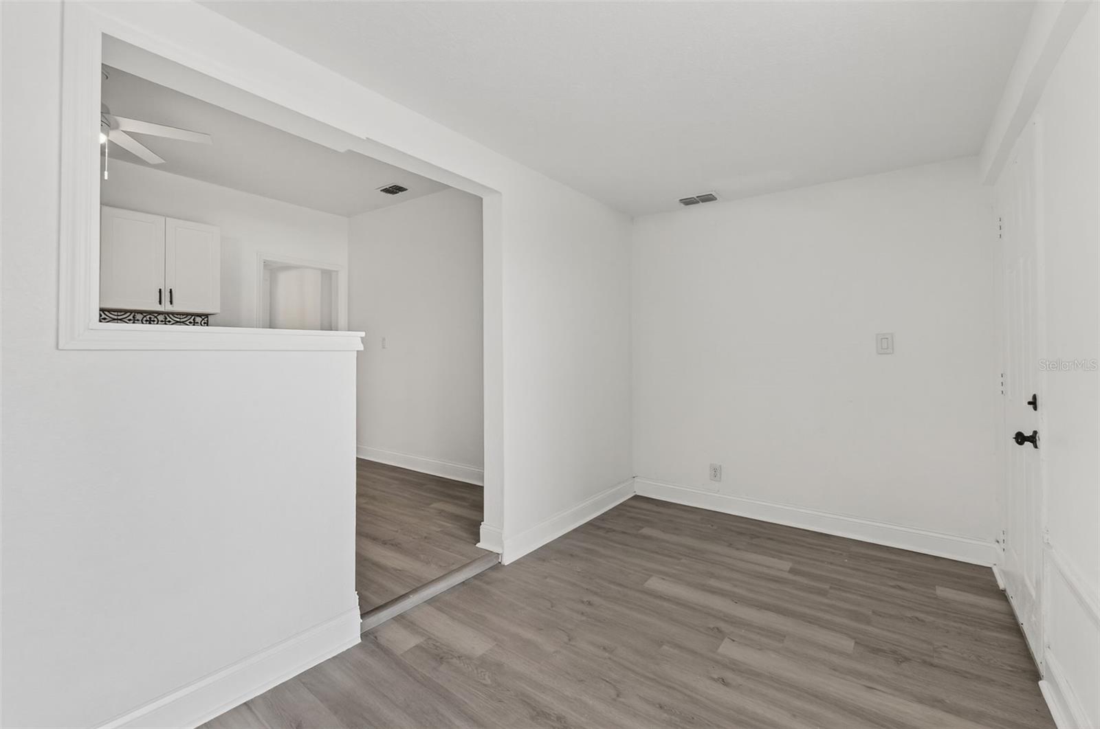 Image 12 of 97 For 96 & 98 Esther Street