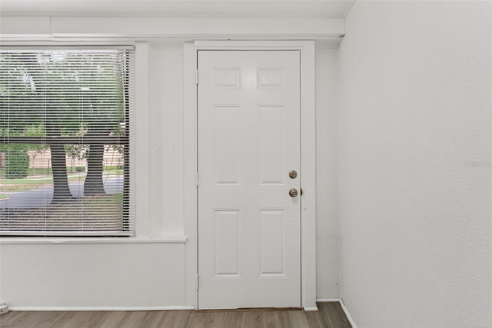 Image 42 of 97 For 96 & 98 Esther Street