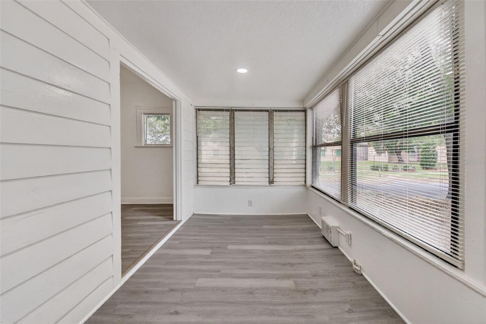 Image 44 of 97 For 96 & 98 Esther Street