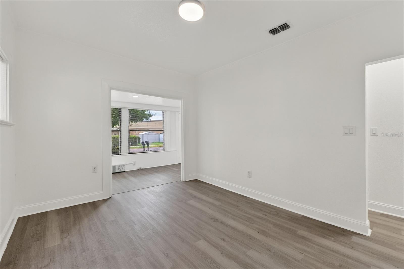 Image 59 of 97 For 96 & 98 Esther Street