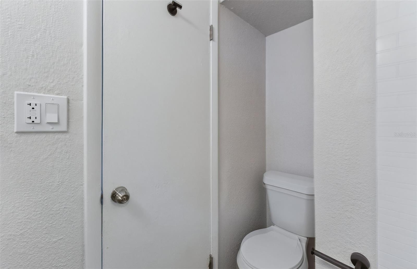 Image 72 of 97 For 96 & 98 Esther Street