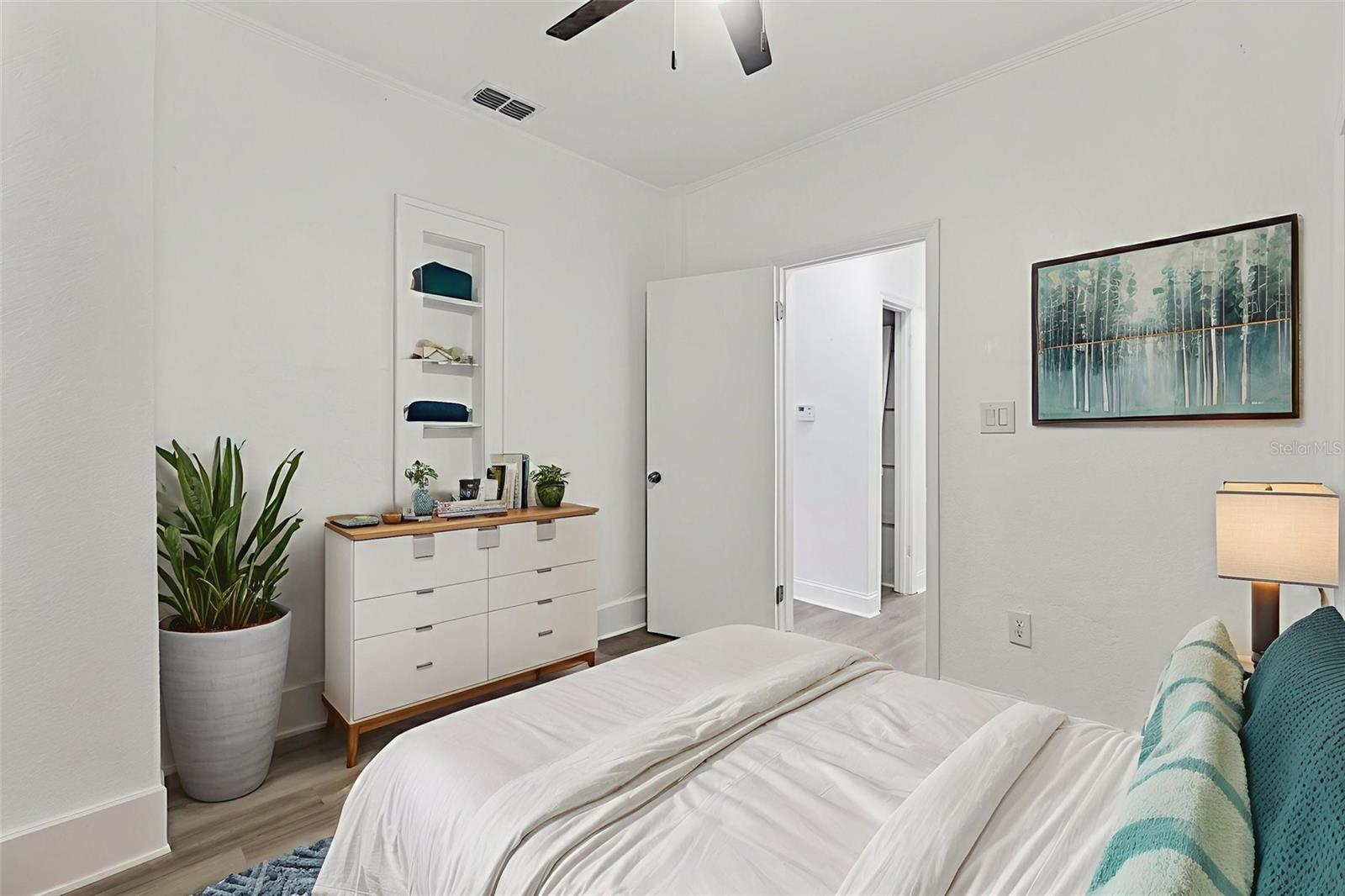 Image 78 of 97 For 96 & 98 Esther Street