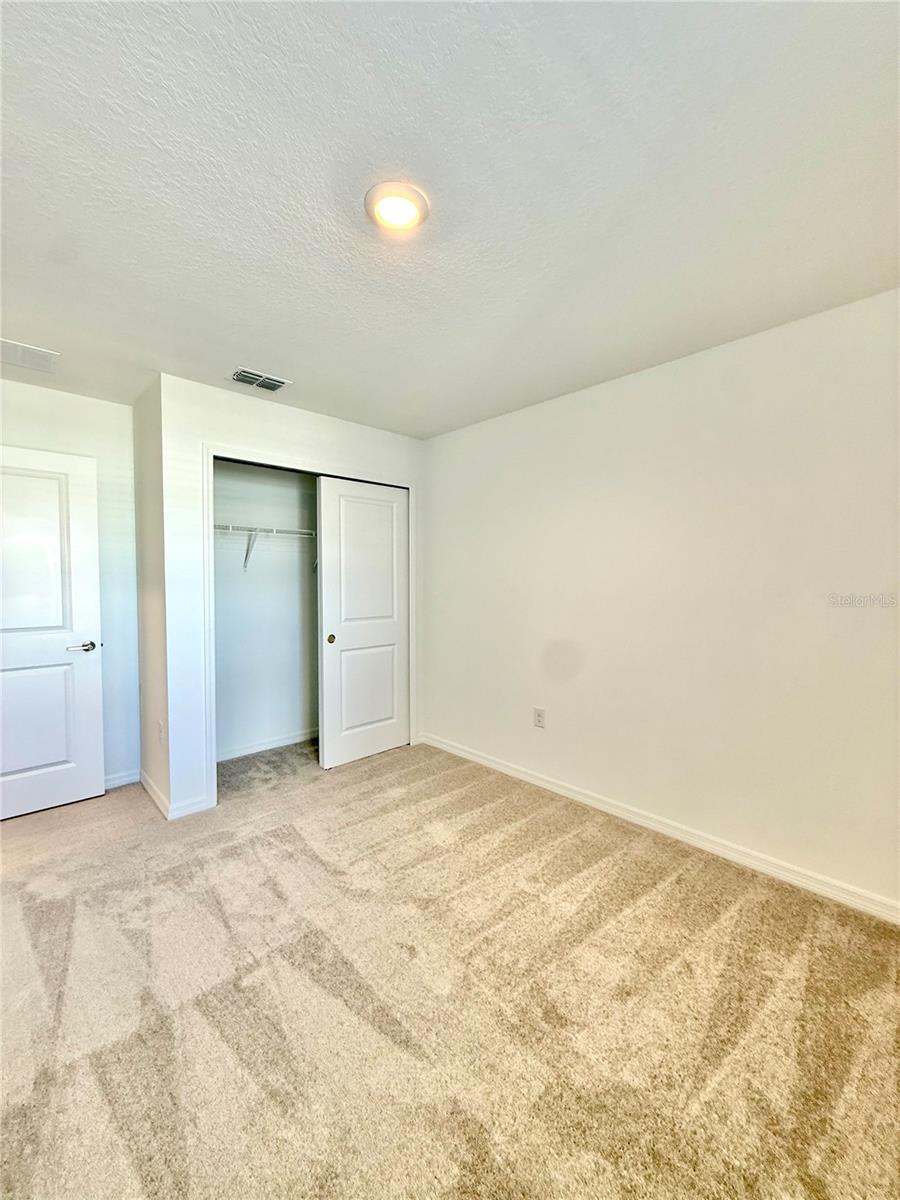 Image 19 of 31 For 212 River Front Way