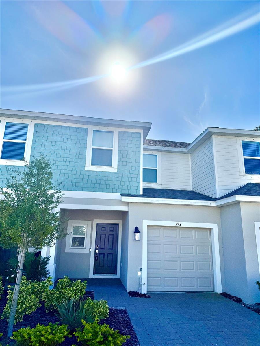 Image 2 of 31 For 212 River Front Way