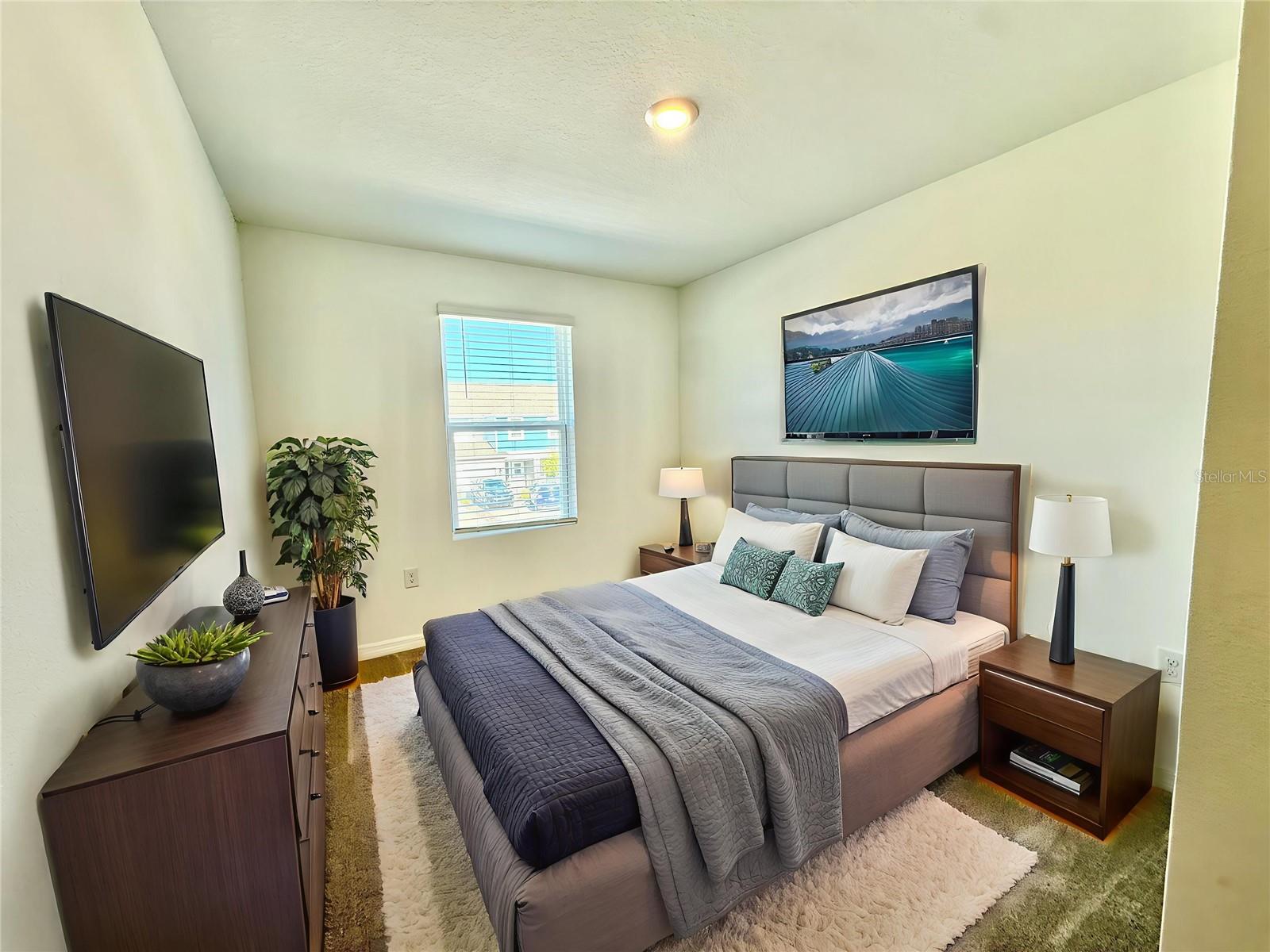 Image 21 of 31 For 212 River Front Way