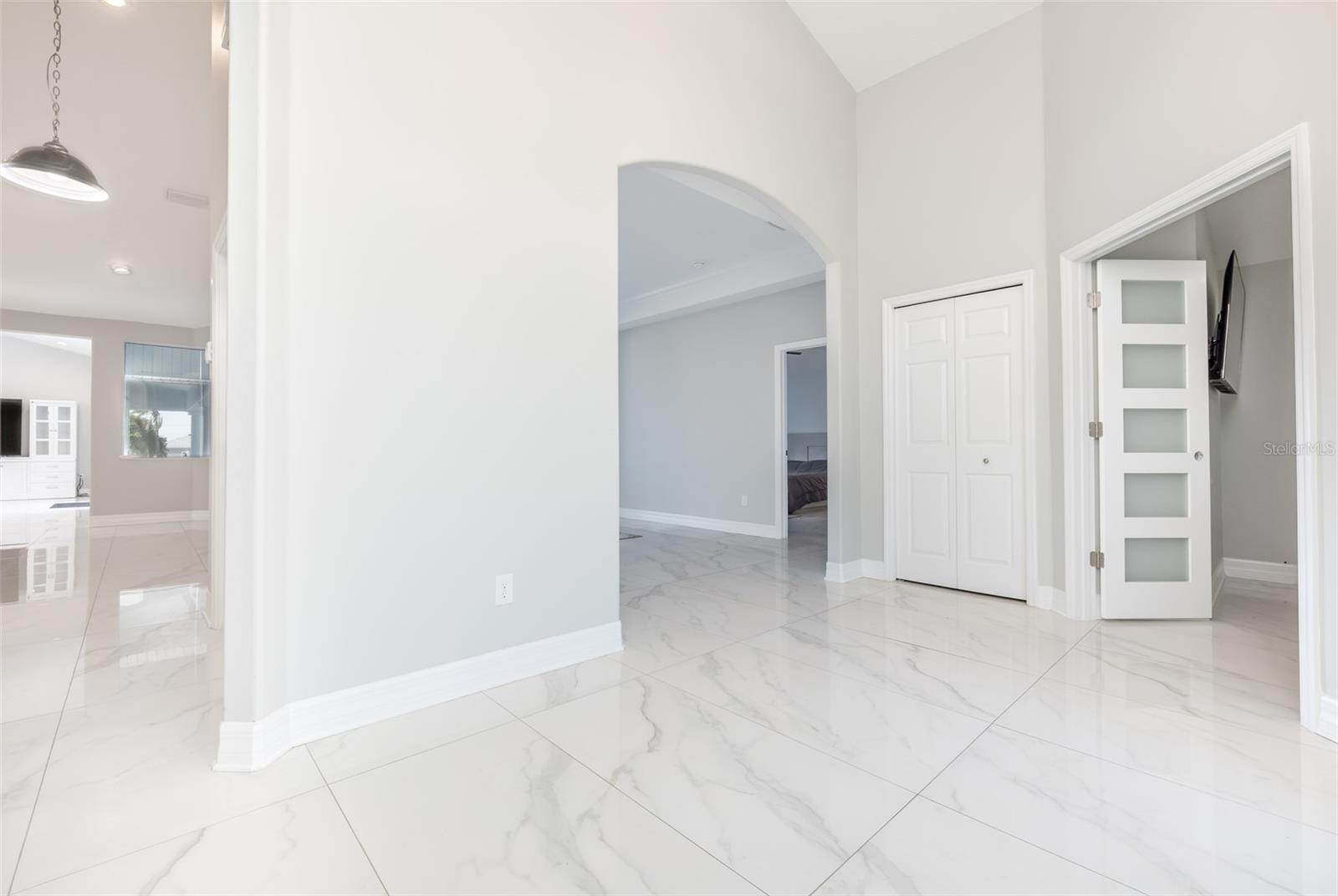 Image 22 of 80 For 11850 7th Street E