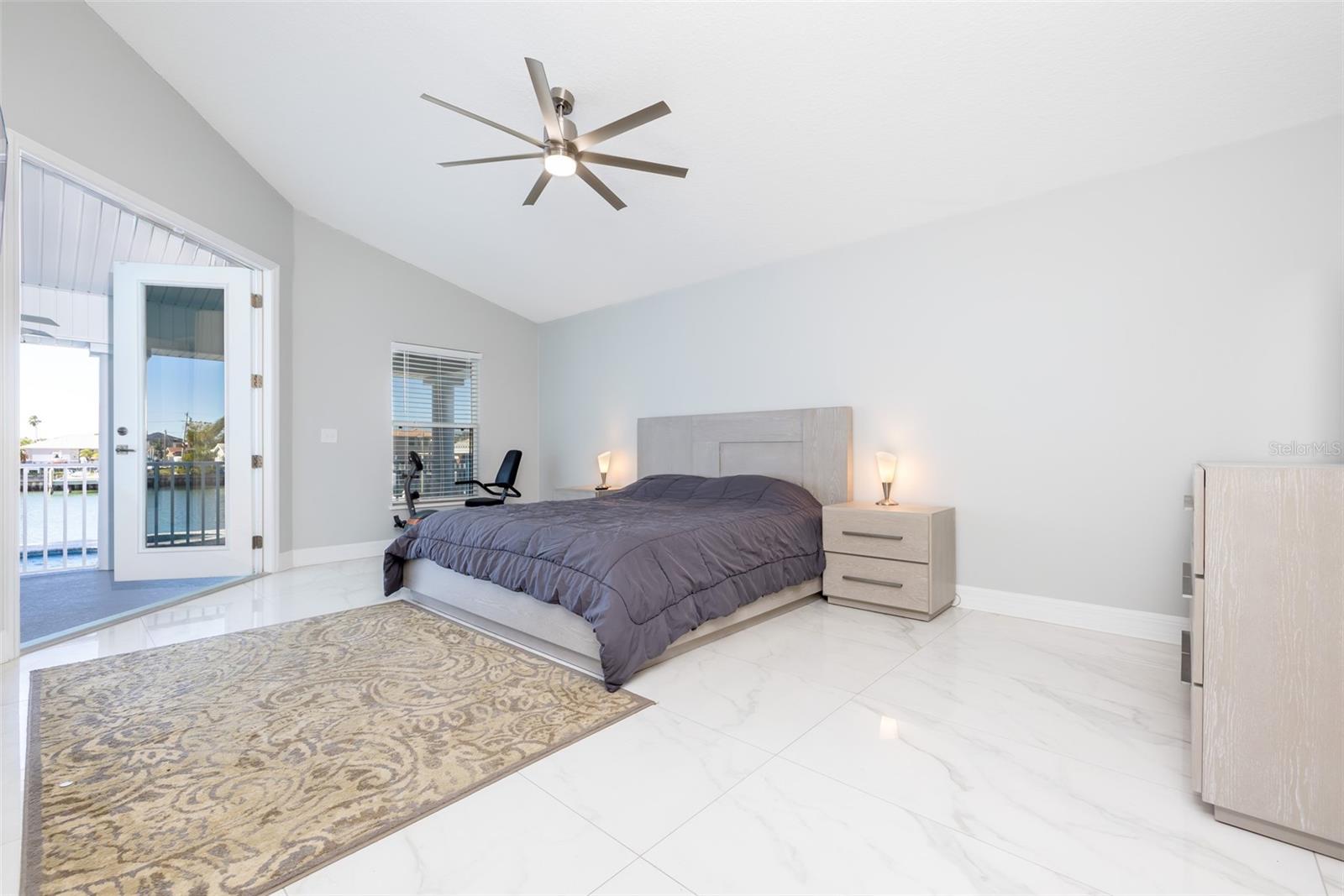 Image 27 of 80 For 11850 7th Street E