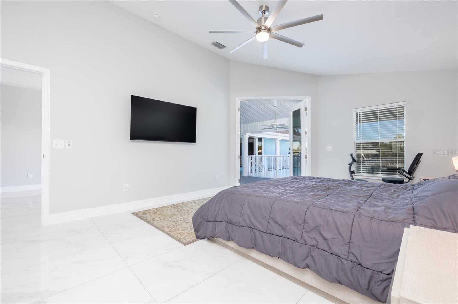 Image 29 of 80 For 11850 7th Street E