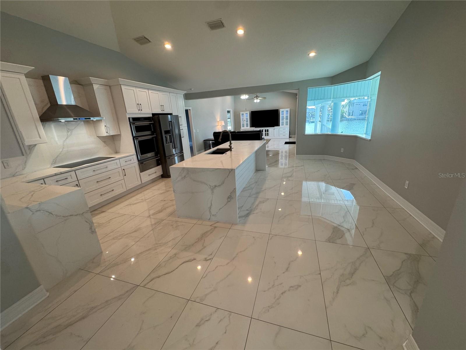 Image 4 of 12 For 11850 7th Street E