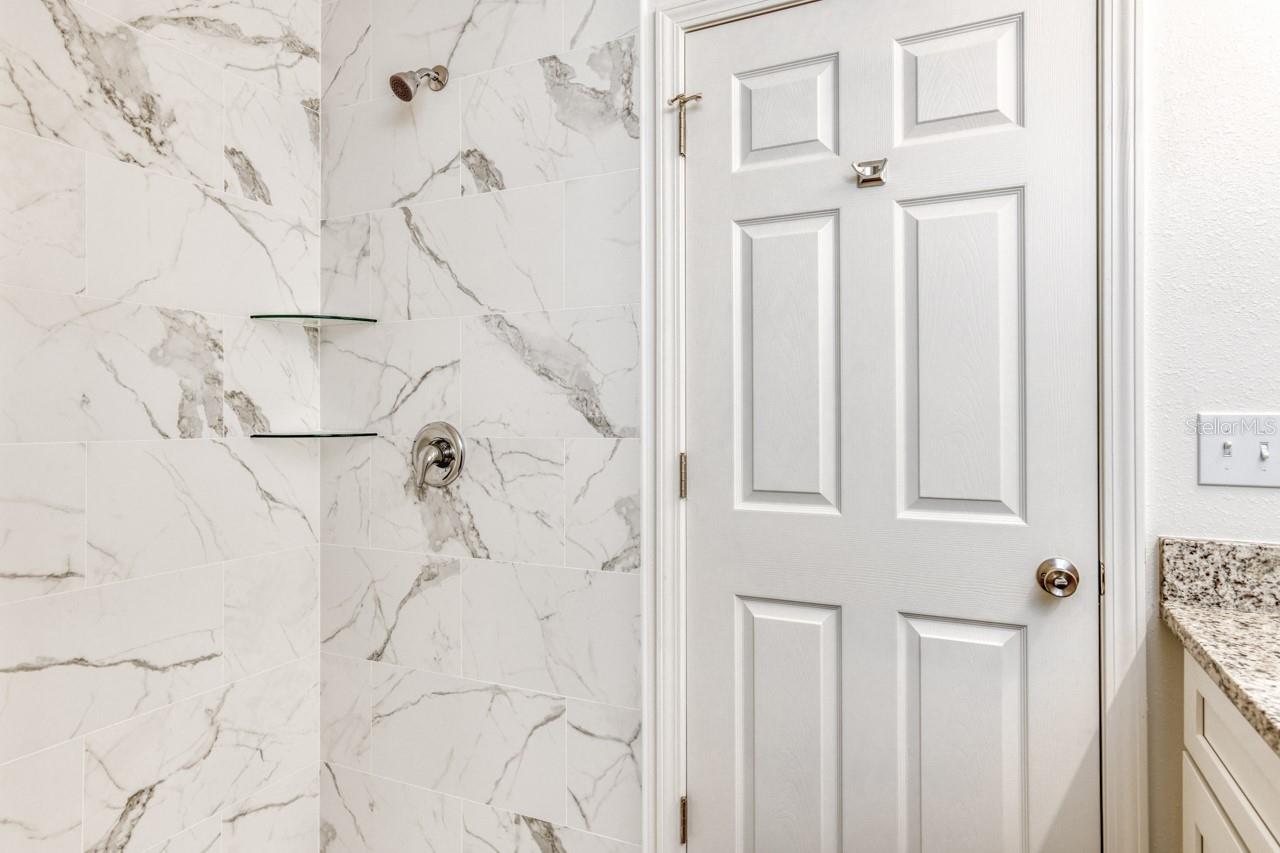 Image 10 of 24 For 10430 Crotty Avenue