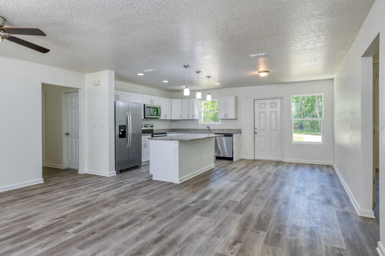 Image 2 of 24 For 10430 Crotty Avenue