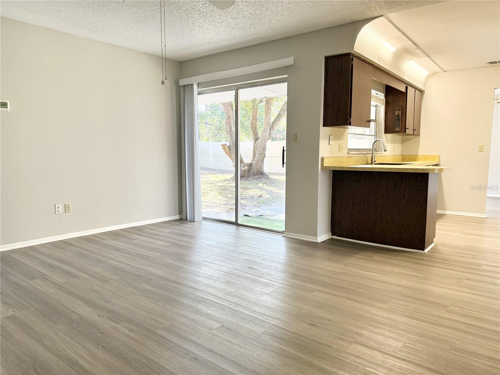 Image 14 of 28 For 1231 Avalon Boulevard