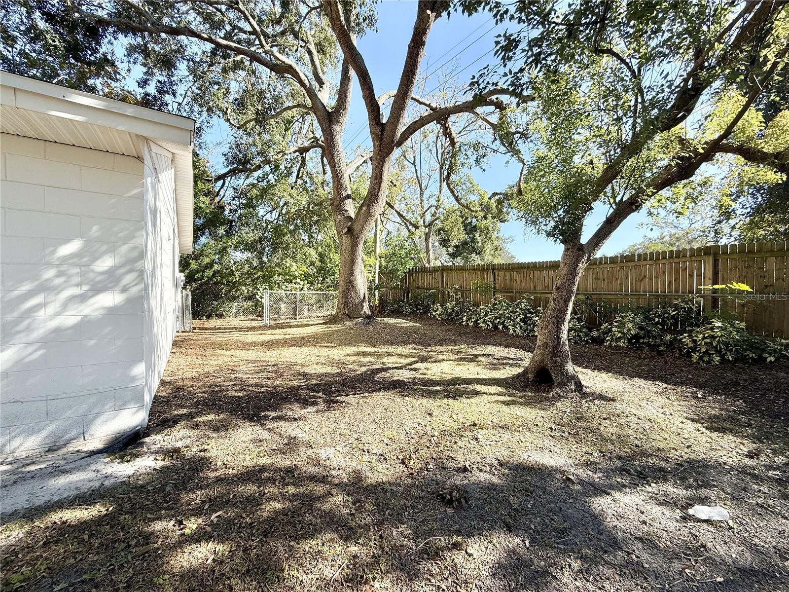 Image 20 of 28 For 1231 Avalon Boulevard