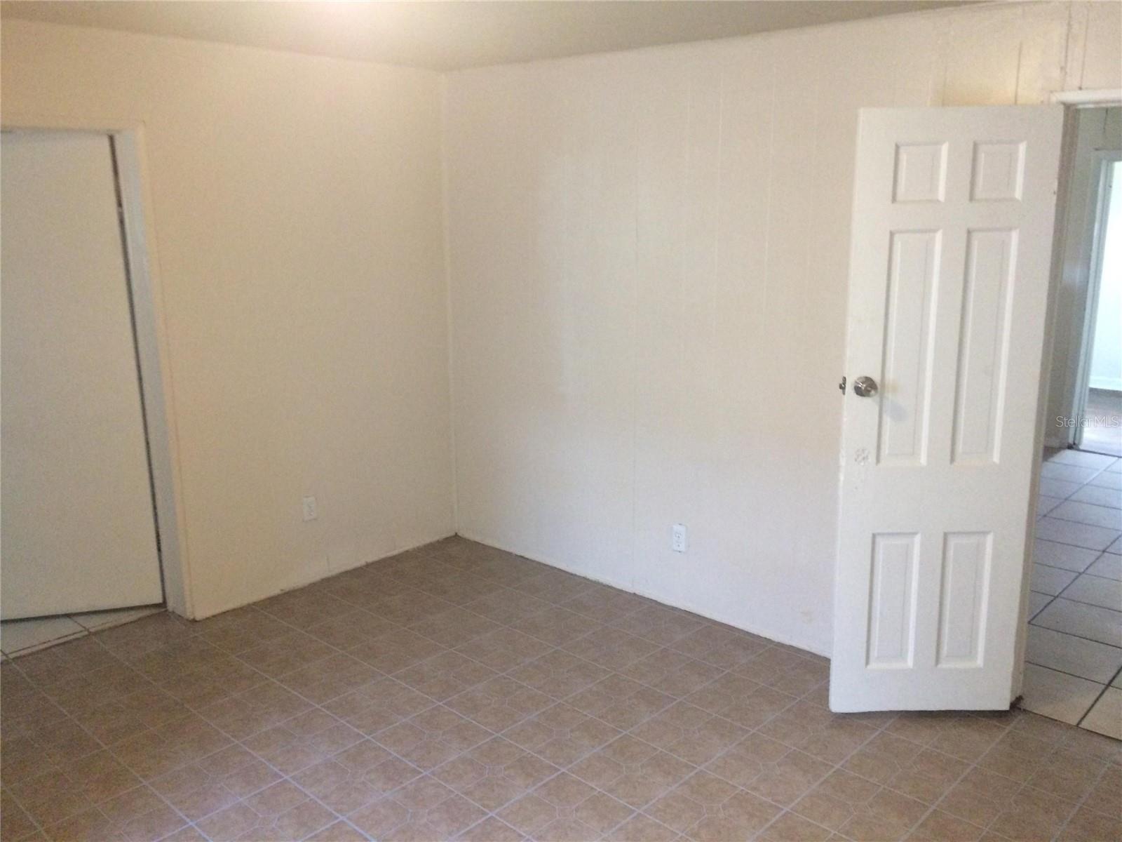 Image 3 of 8 For 935 Dr. Martin Luther King Jr. Boulevard