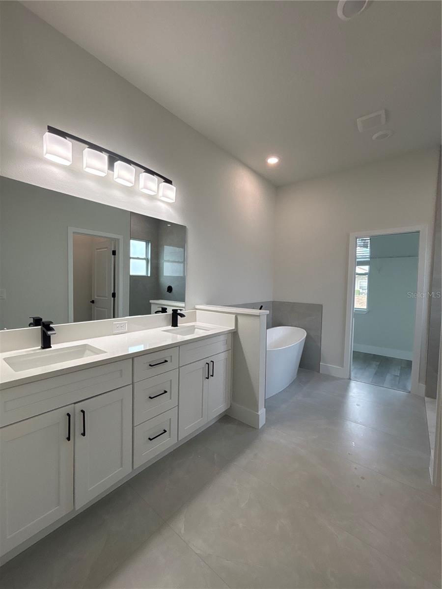 Image 6 of 8 For 4108 Heaton Terrace