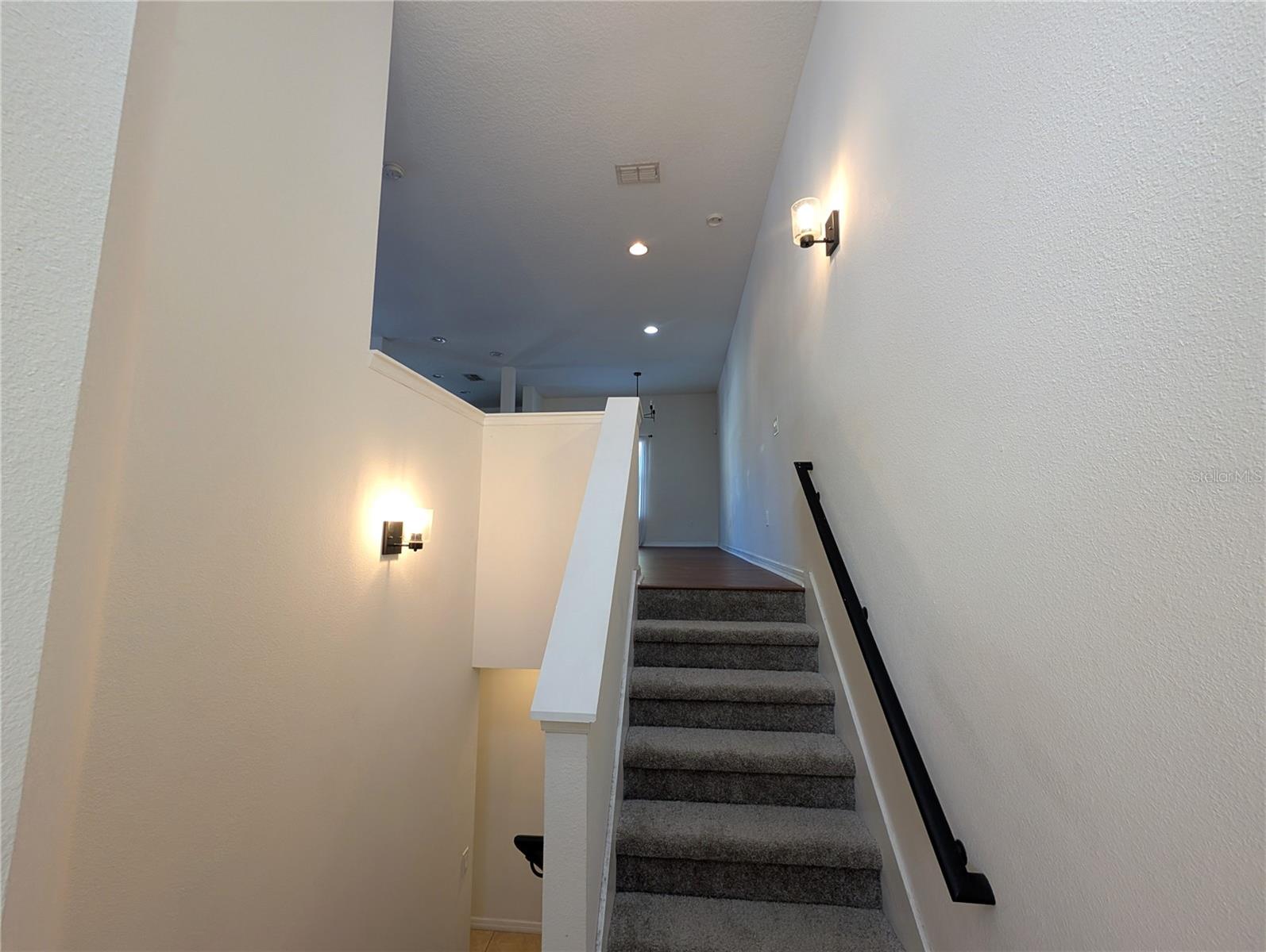 Image 4 of 25 For 3633 Everette Avenue