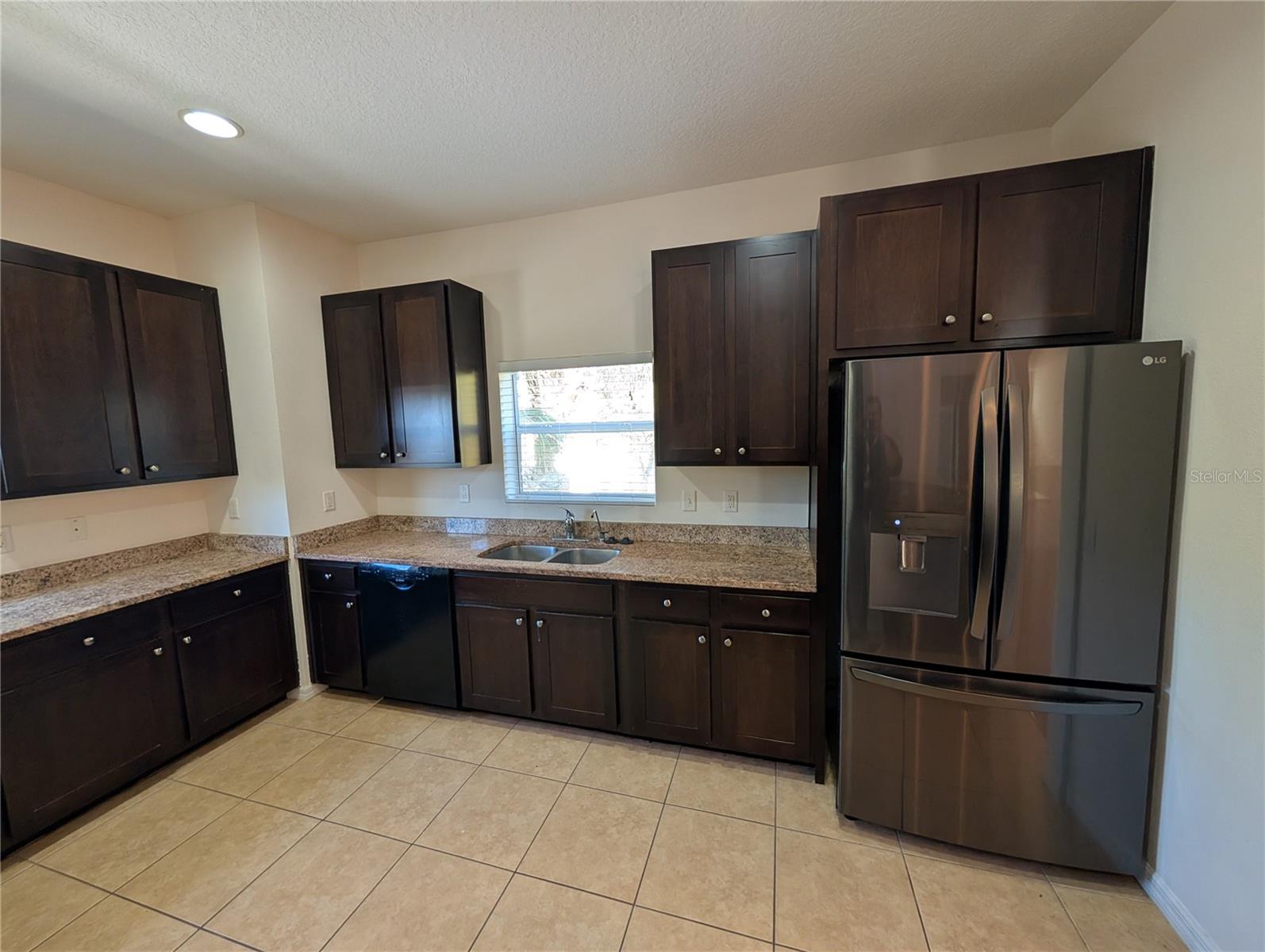 Image 8 of 25 For 3633 Everette Avenue