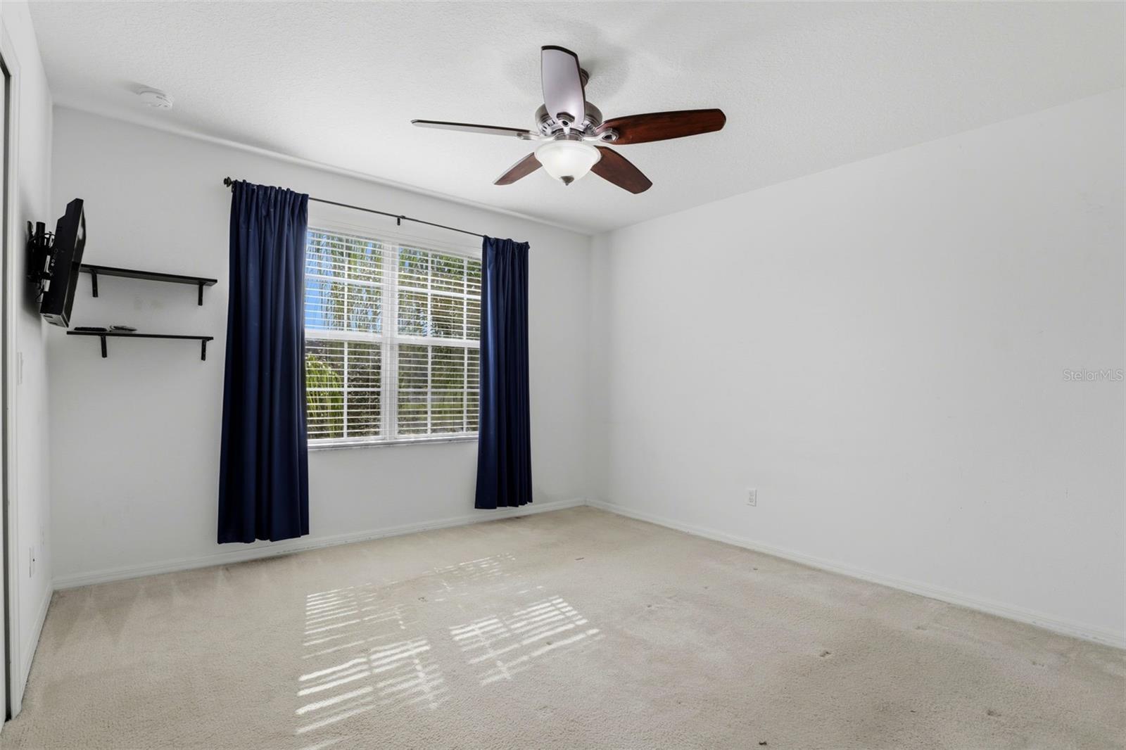 Image 26 of 40 For 339 Old Alemany Place