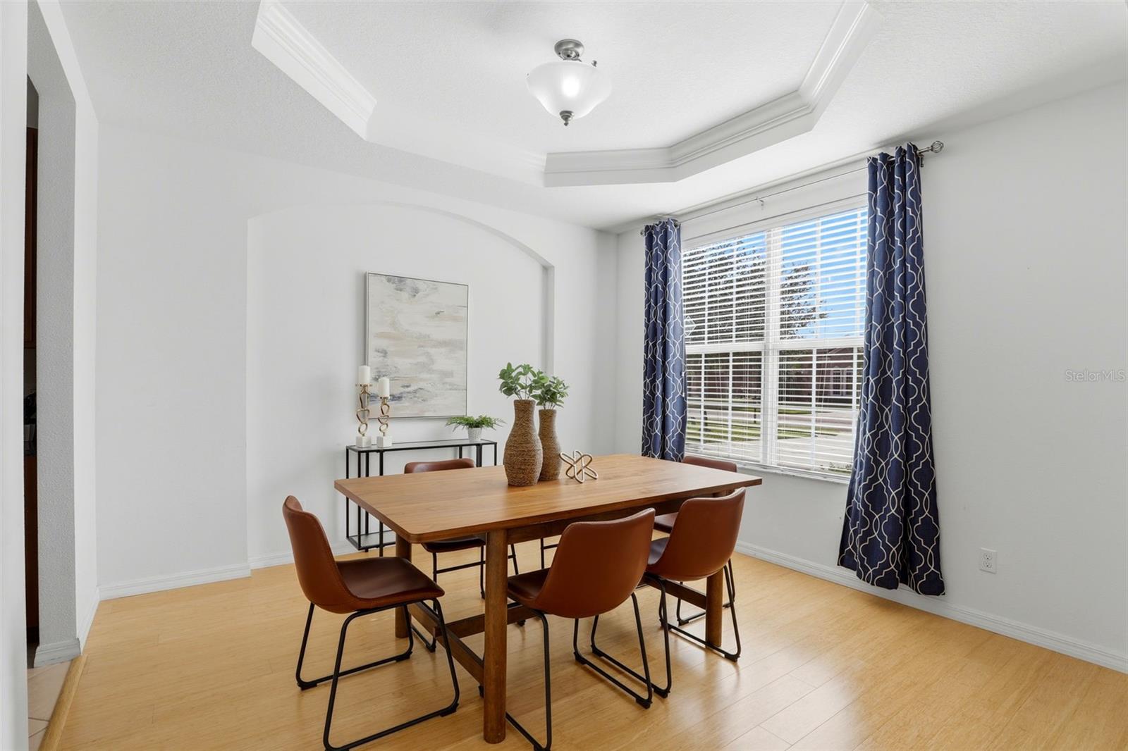 Image 5 of 40 For 339 Old Alemany Place