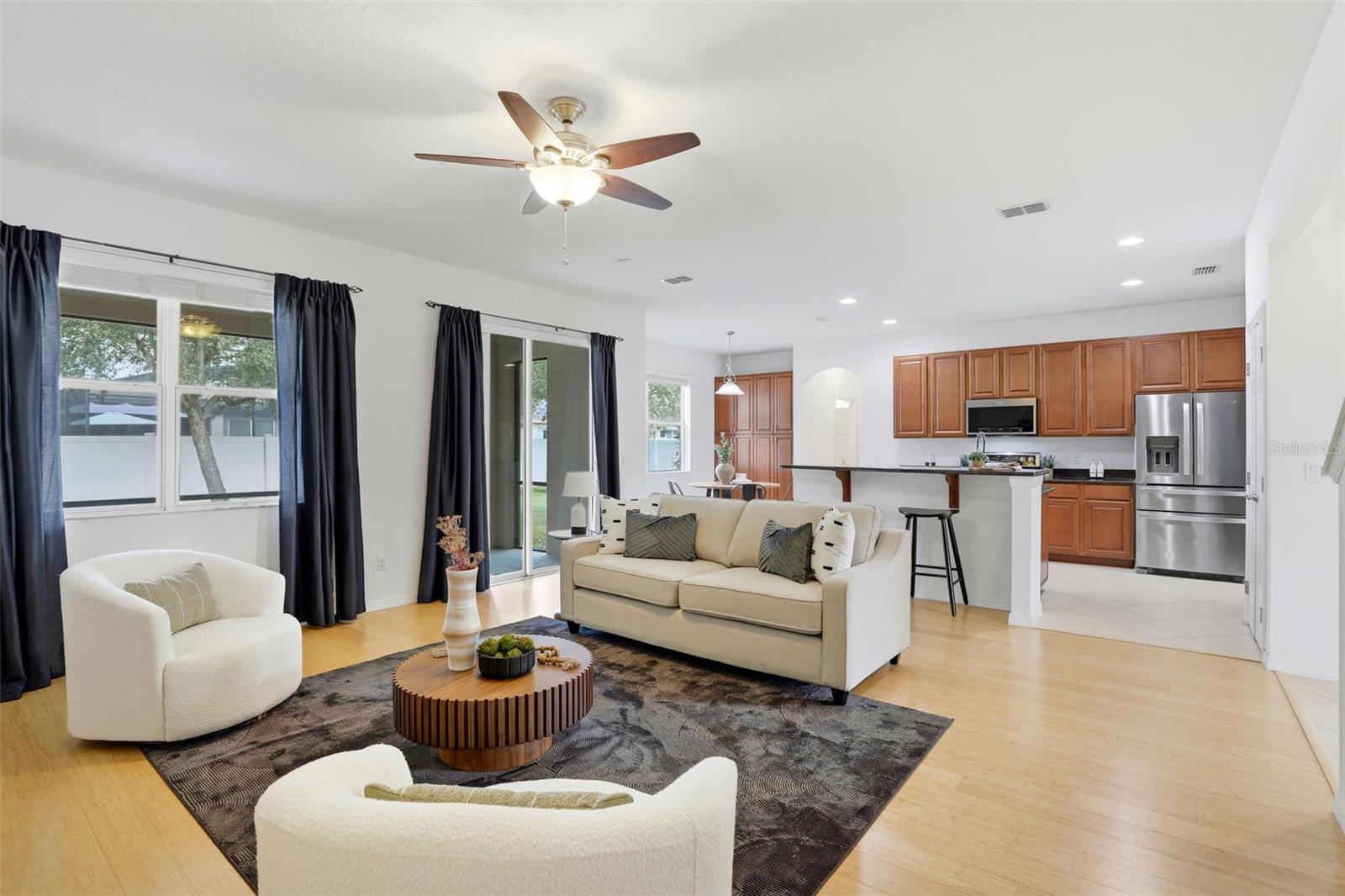 Image 8 of 40 For 339 Old Alemany Place