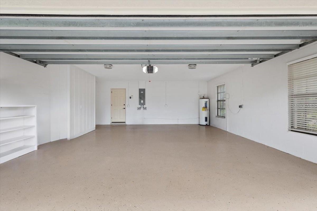 Image 13 of 28 For 1001 Edgemont Place