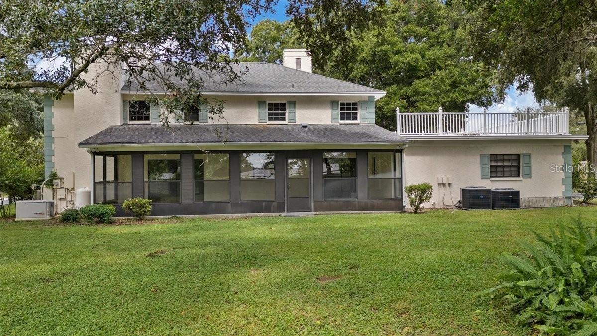 Image 17 of 28 For 1001 Edgemont Place