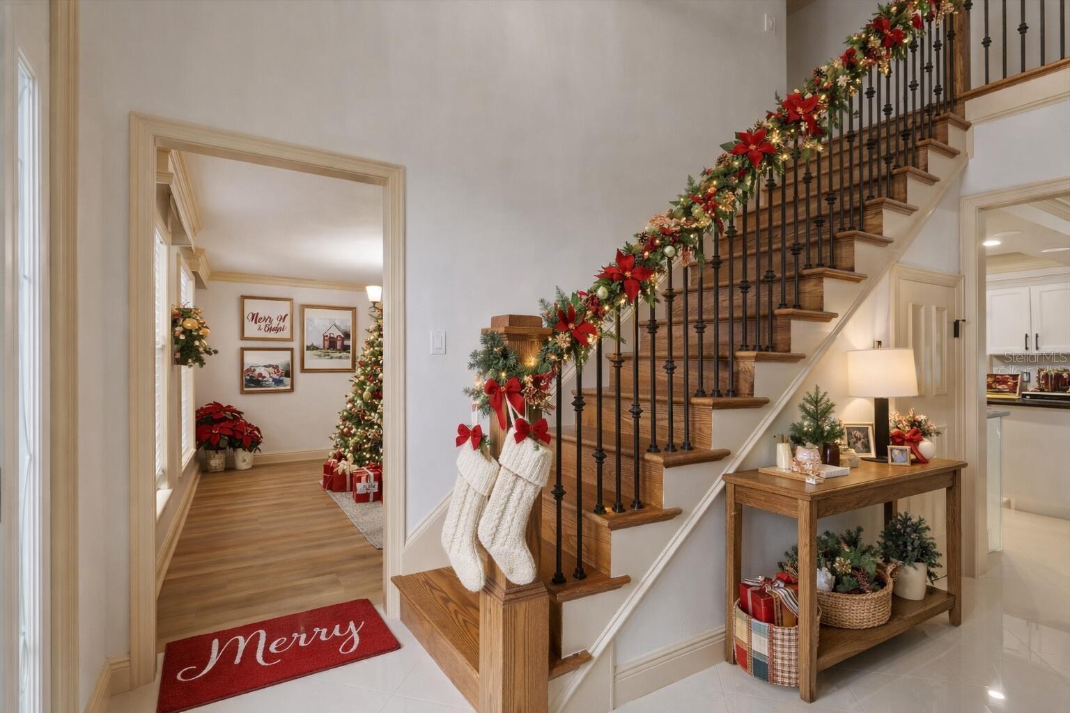 Listing photo id 33 for 1001 Edgemont Place