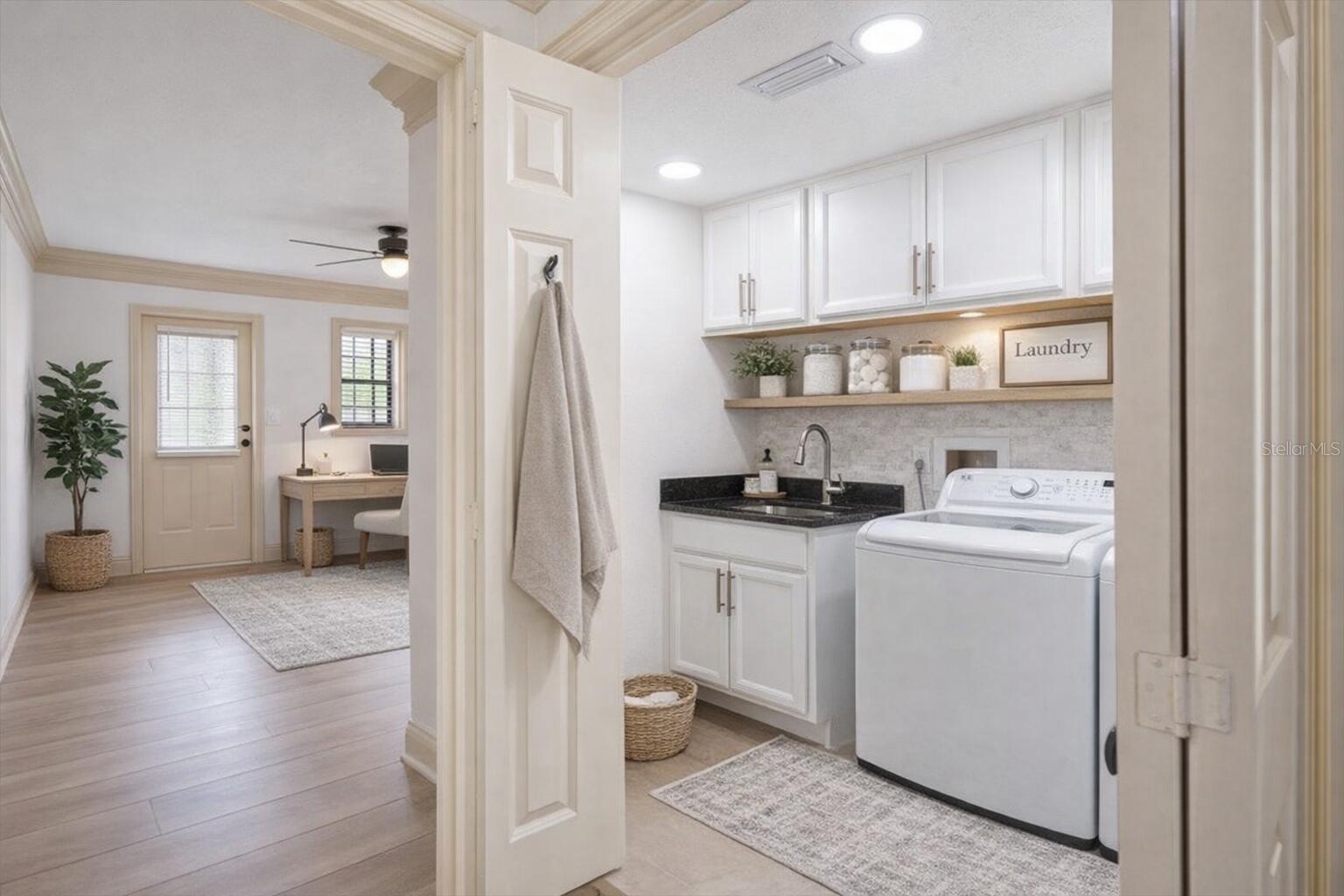 Listing photo id 34 for 1001 Edgemont Place