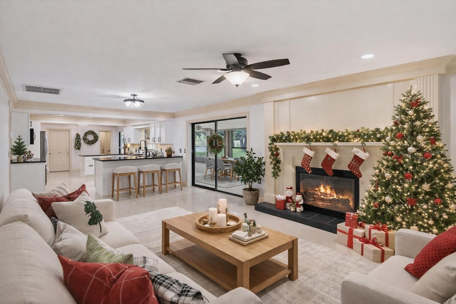 Listing photo id 47 for 1001 Edgemont Place