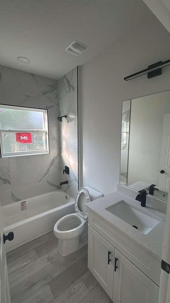 Listing photo id 4 for 11317 Bunny Terrace