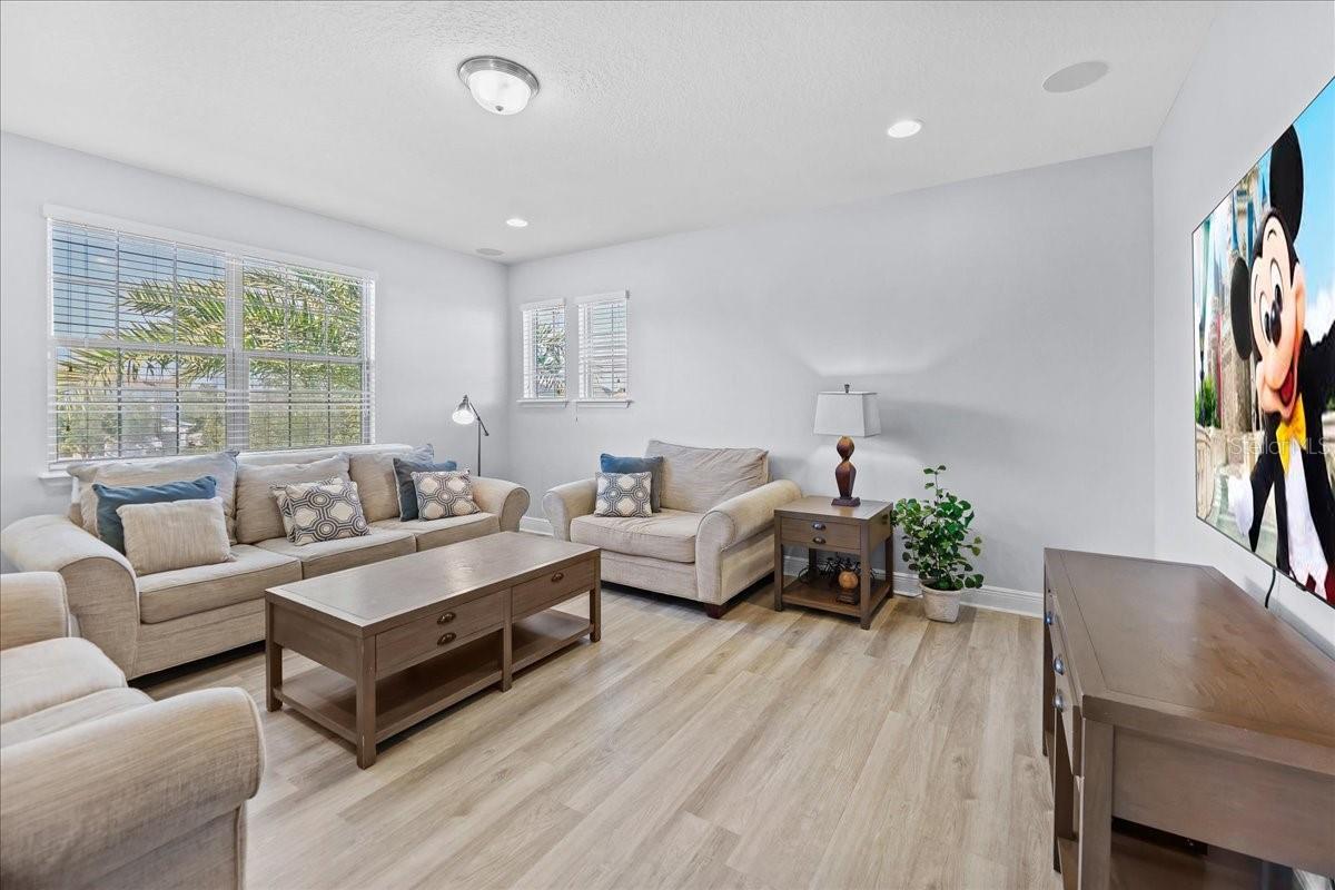 Image 34 of 56 For 8746 Crescendo Avenue