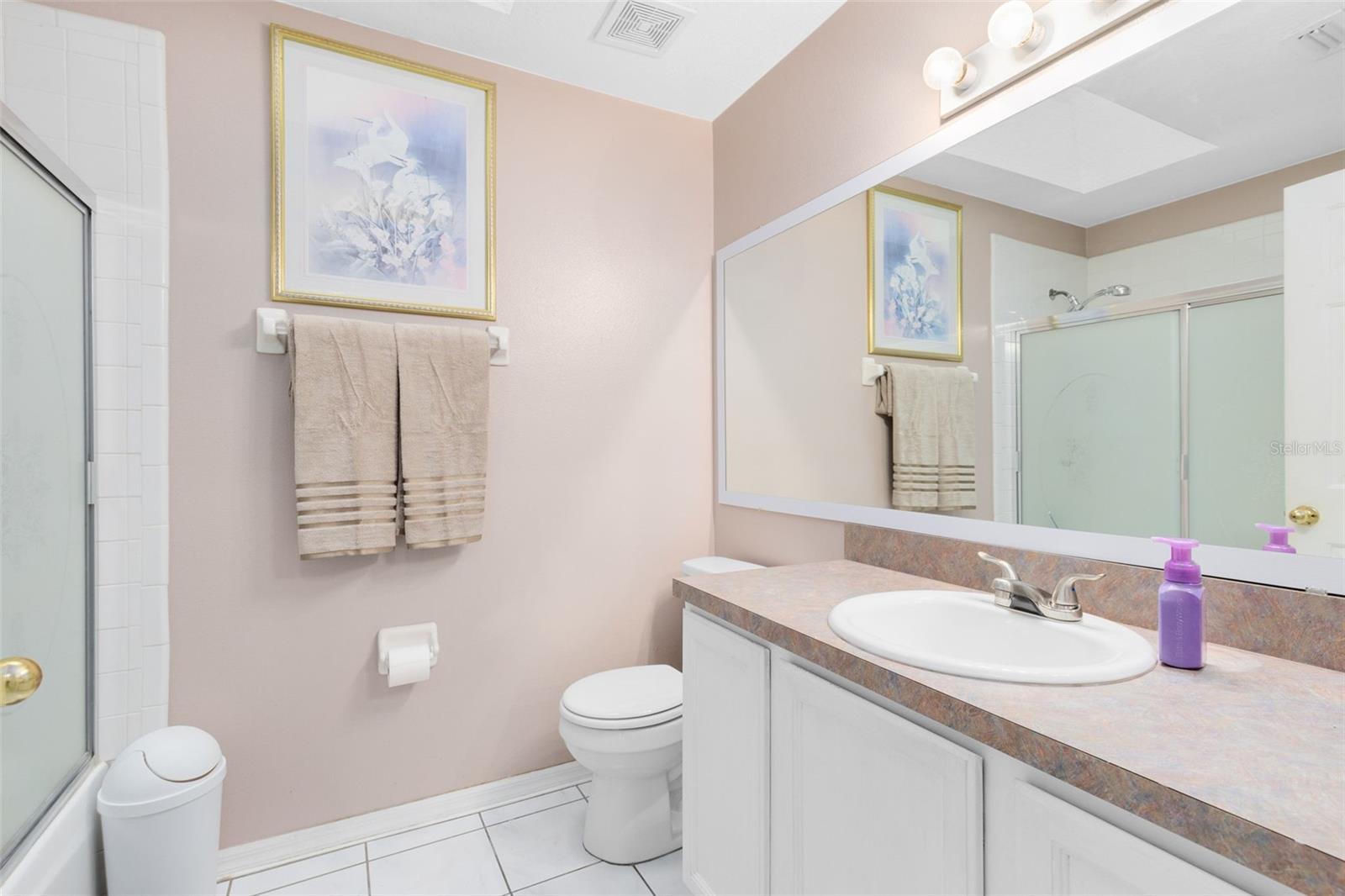 Image 18 of 31 For 2404 Shelby Circle