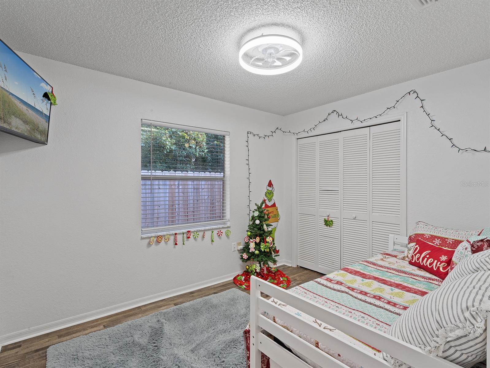 Image 16 of 22 For 25336 Saint Anne Street