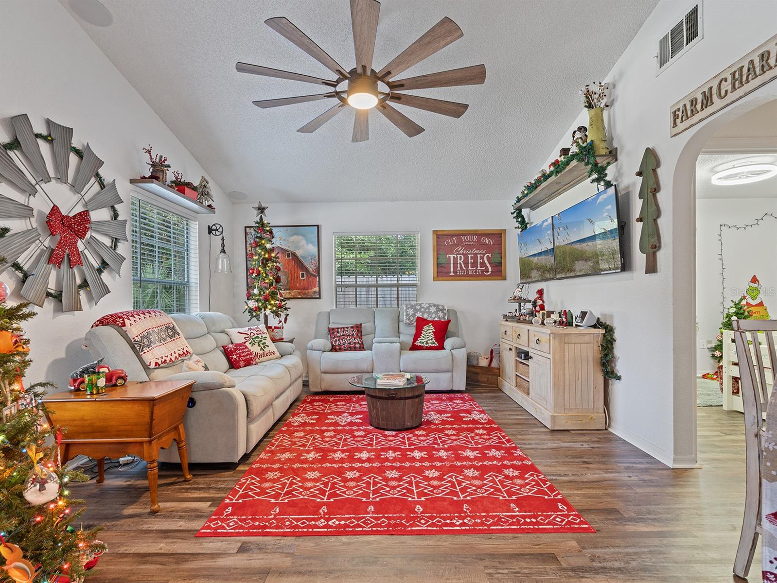 Image 2 of 22 For 25336 Saint Anne Street