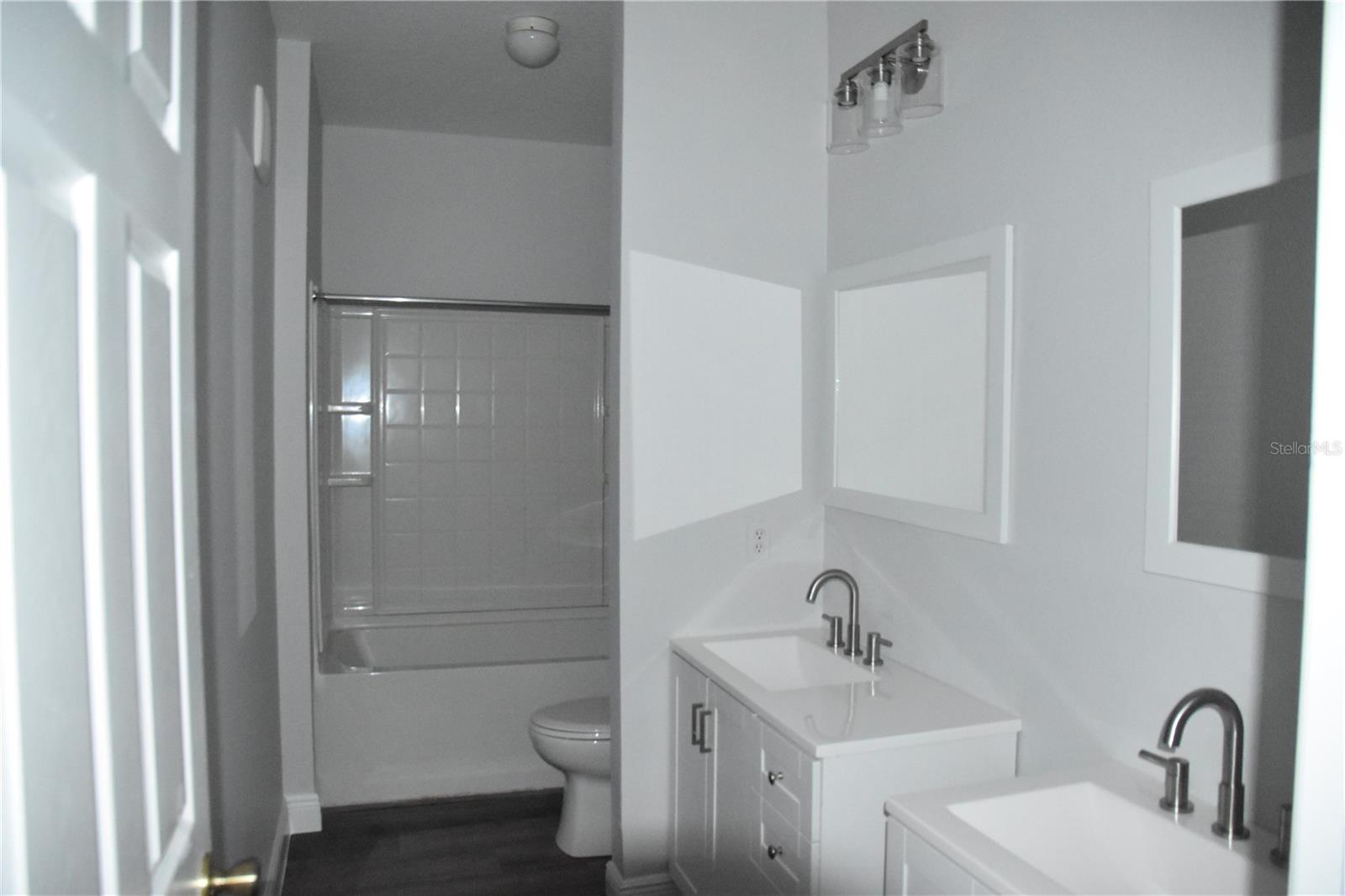 Image 23 of 47 For 316 Southern Pecan Circle 205