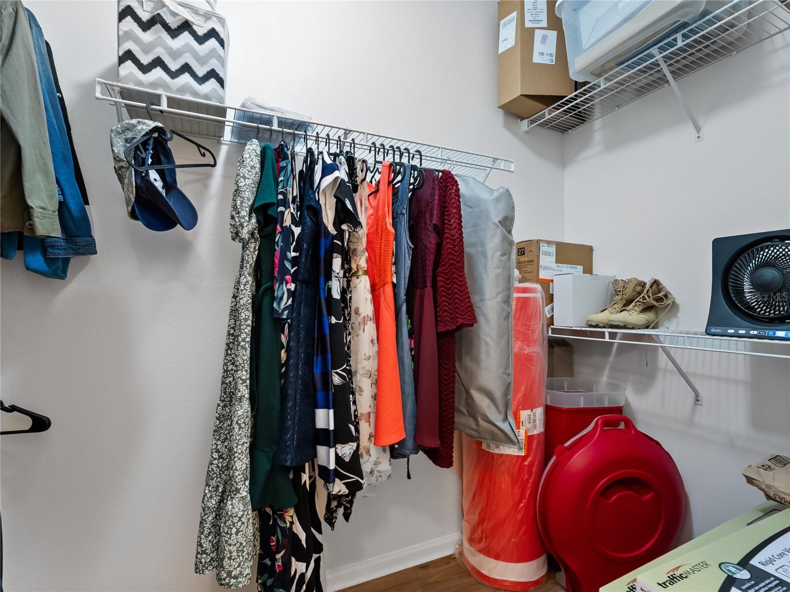 Image 19 of 29 For 239 Longview Avenue 111