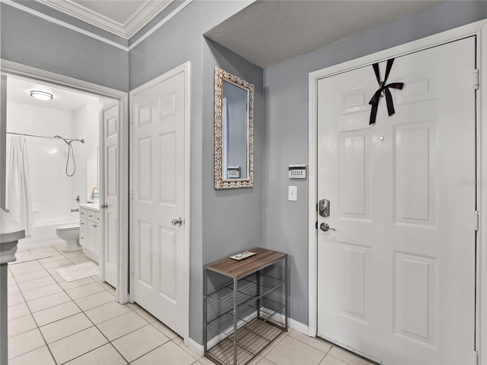 Image 7 of 29 For 239 Longview Avenue 111