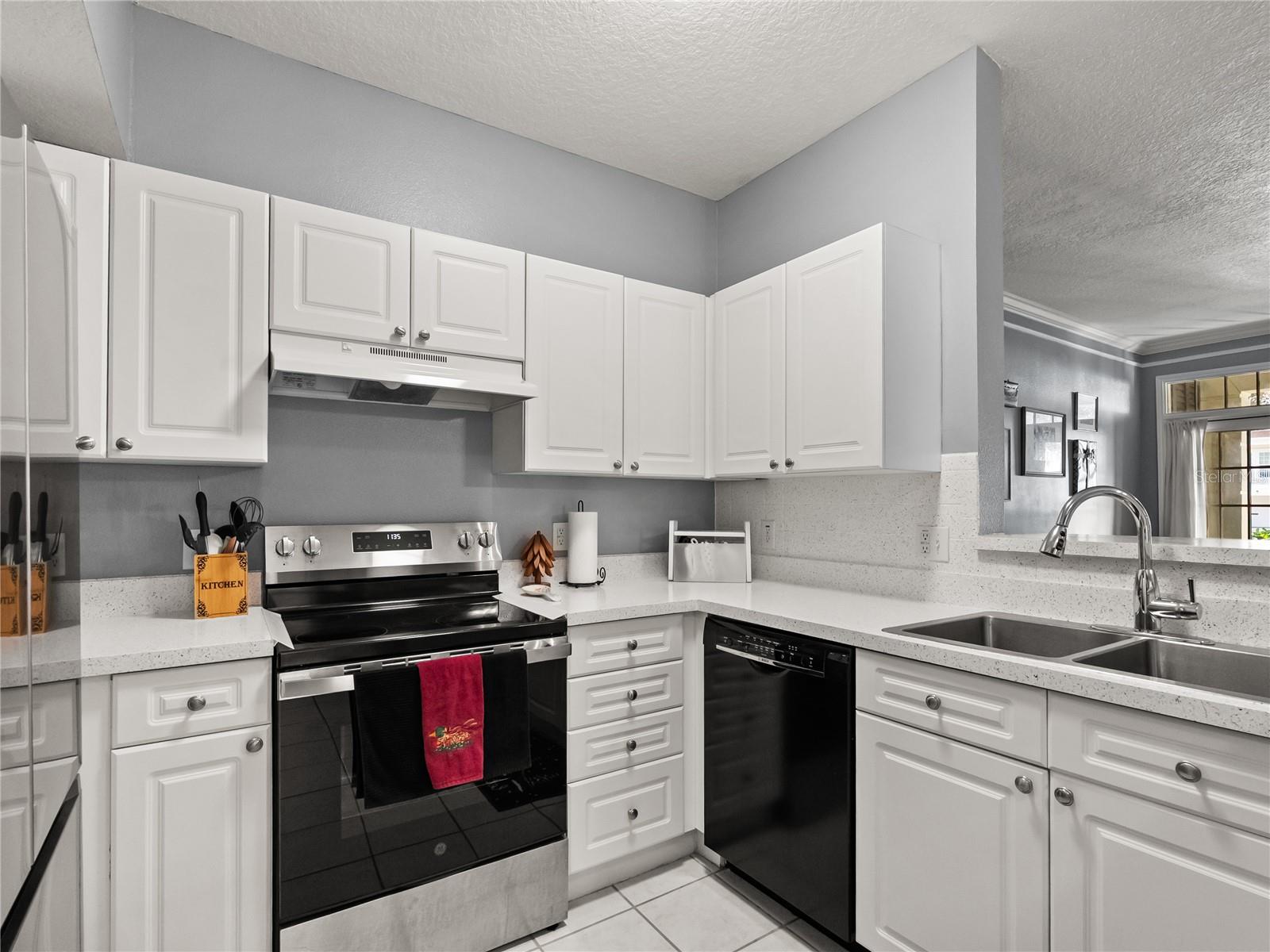 Image 9 of 29 For 239 Longview Avenue 111